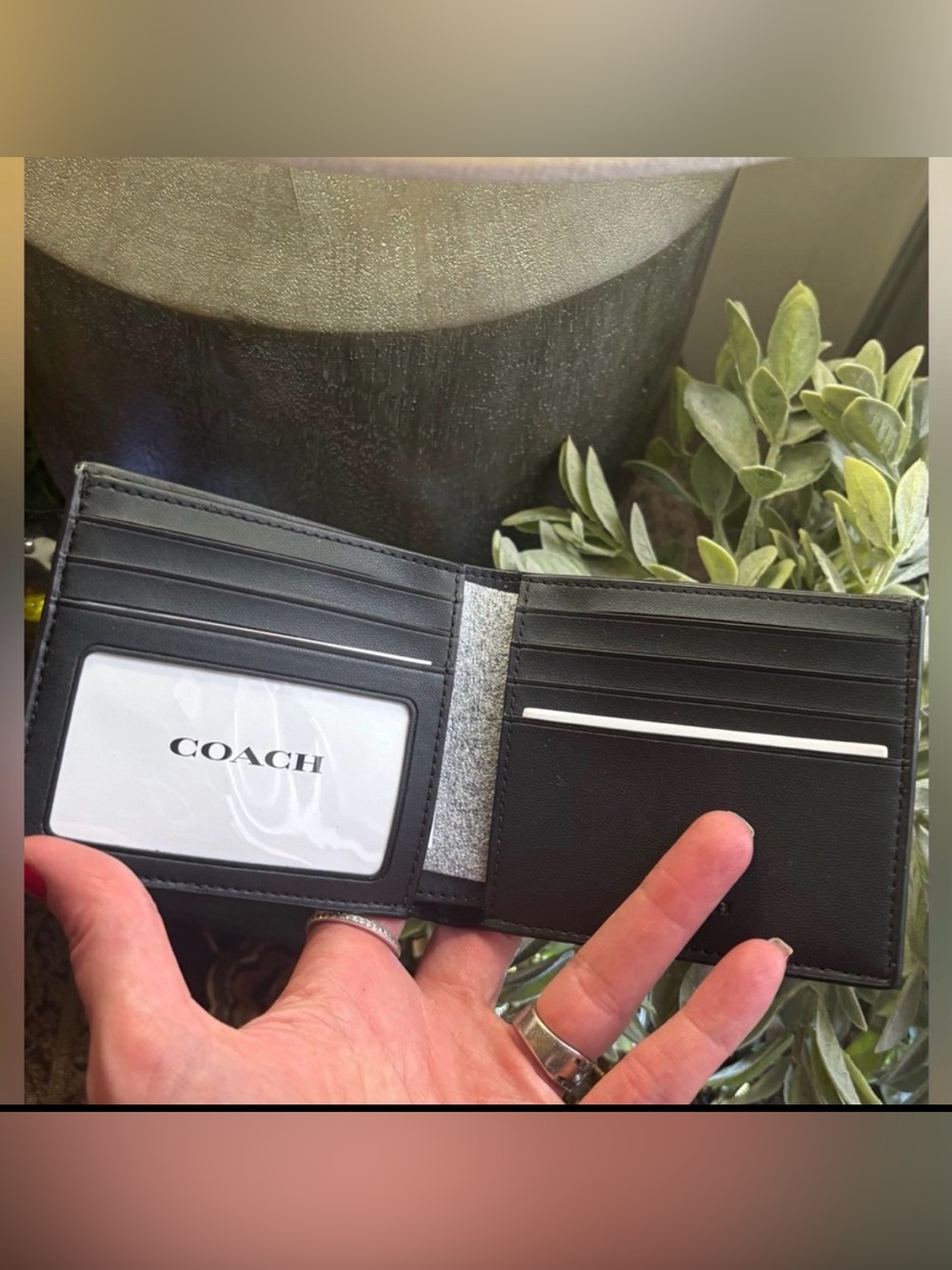 Authentic COACH signature canvas/ Leather bifold Wallet/ID - Picture 8 of 8